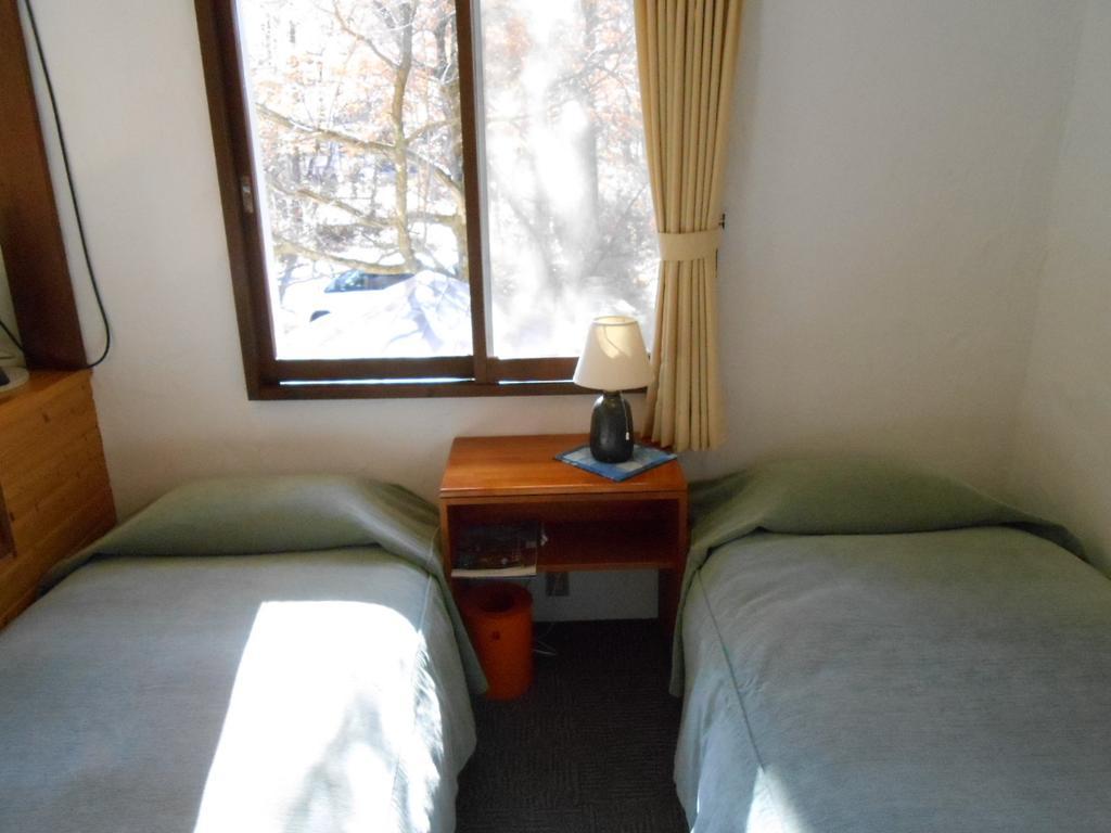 Pension Nugget Inn Hakuba Exterior foto