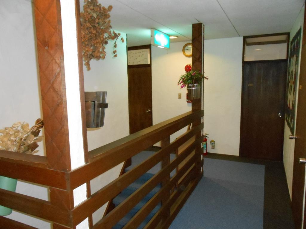 Pension Nugget Inn Hakuba Exterior foto